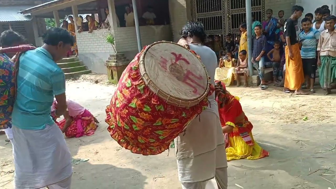 চোখ জুড়ানো চামুন্ডা খেলা 