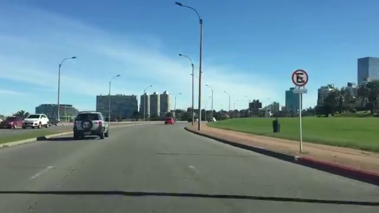 #MontevideoUruguay #RecorridoPorLasCallesMontevideo #ViajeEnAuto
