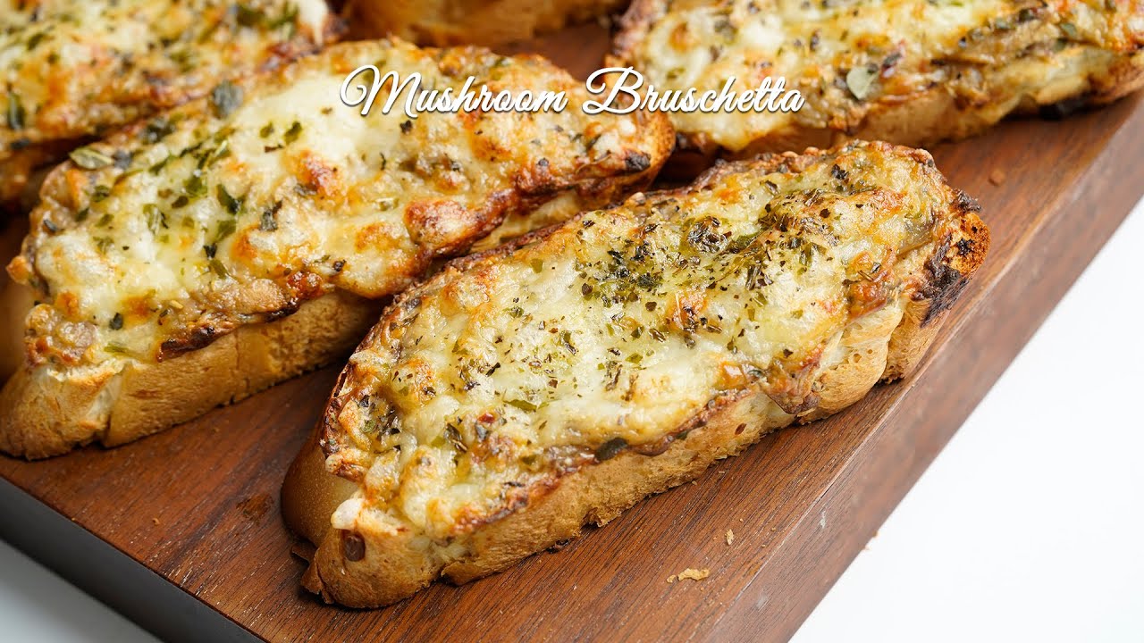 Mushroom bruschetta | Meyer cookware | Cheesy bruschetta bread