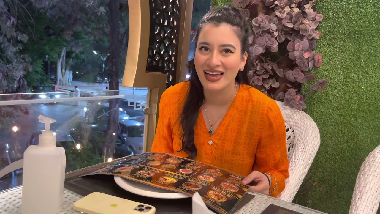 Vlog day 88| HAVING FOOD IN ARABIC RESTAURANT 🥐🥘🍗