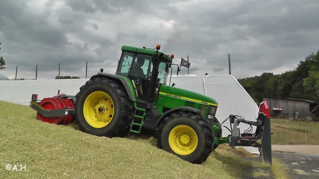 John Deere 7810 & TMB Silagewalze Saphir Kompakt 4001 Mais schieben Silo walzen 2022 SOUND