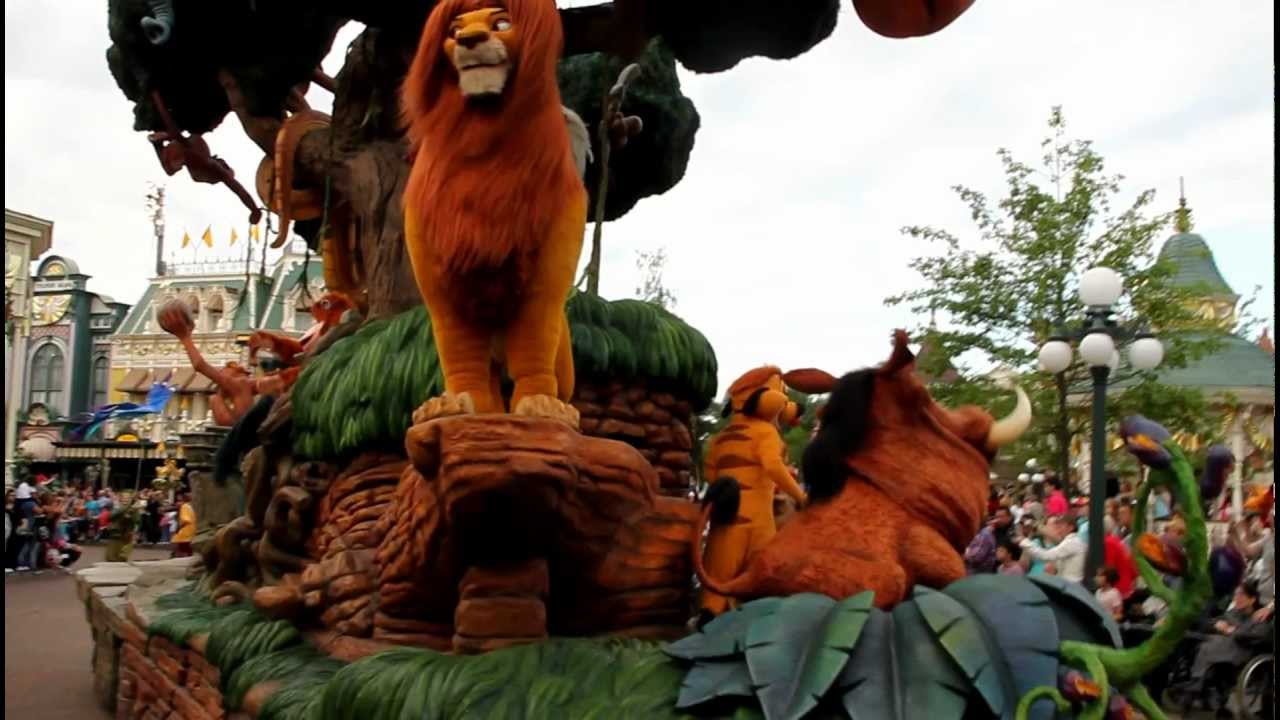 Disney Magic on Parade 2012 (HD)