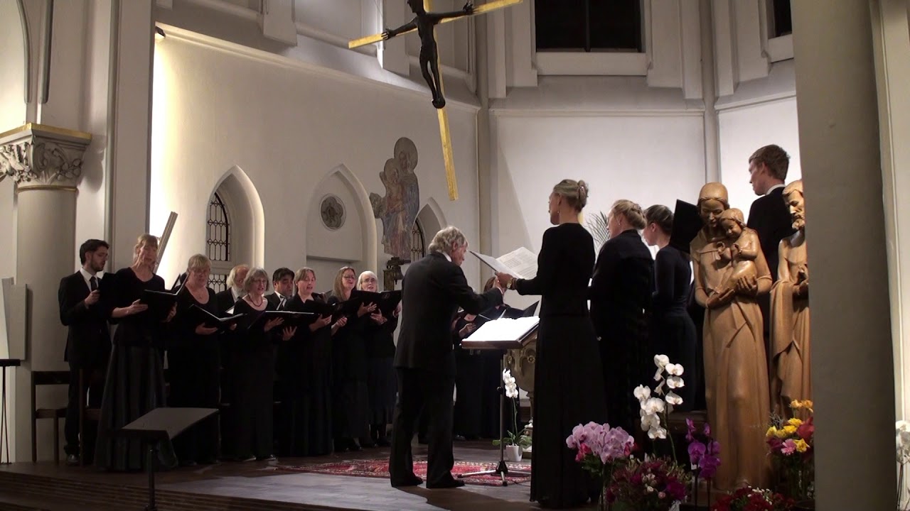 Op, alle, som på jorden bor og Lyksaligt det folk
