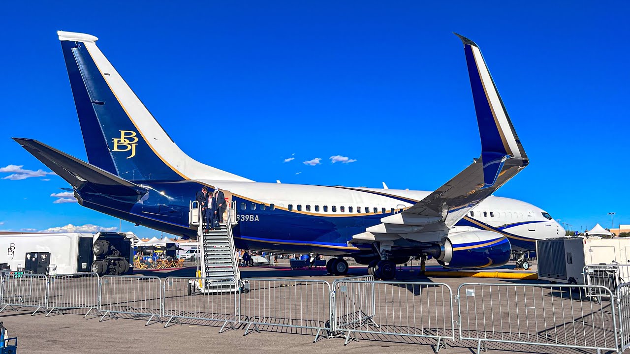 NBAA-BACE Aircraft Connection Aircraft Display | Boeing BBJ Tour