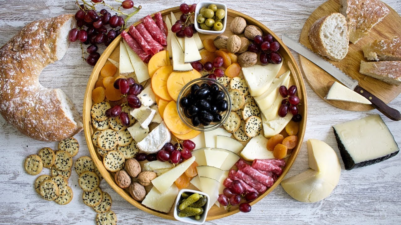 Как сделать идеальную (и оригинальную) доску с сыром 🧀. 