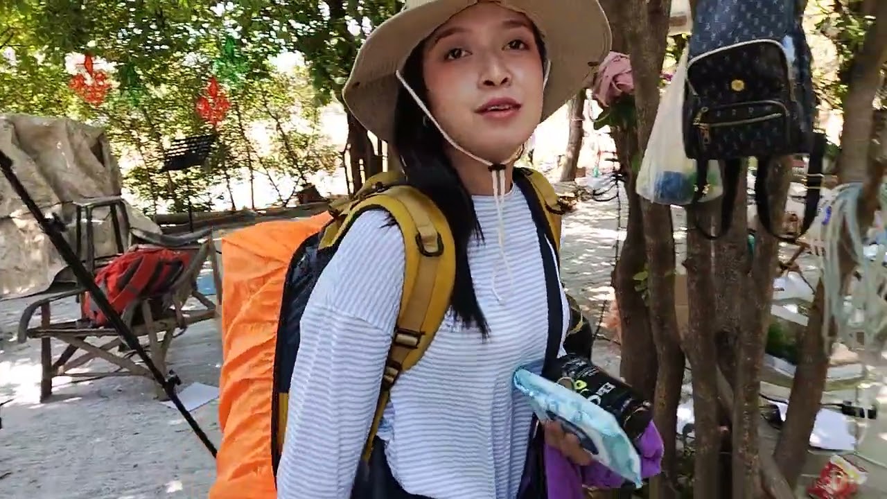 เตรียมเดินทางข้ามโขงนำบ้านศรีวิไลเด้อจ้า