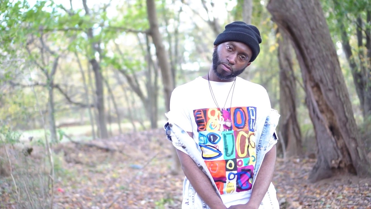 The IZM.-Issit Innit (feat. Akil) (Offical Music Video)