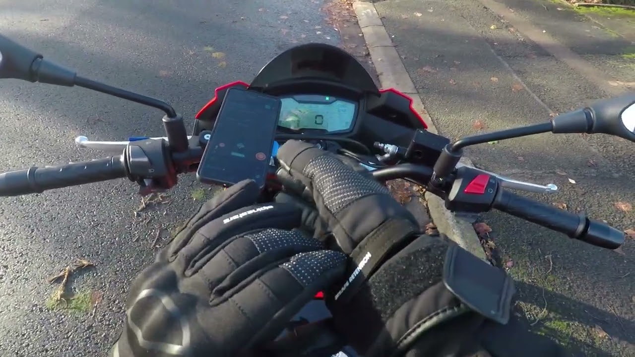 (No Commentary) Aprilia Tuono 125 - Learner rider around Leamington Spa (UK)