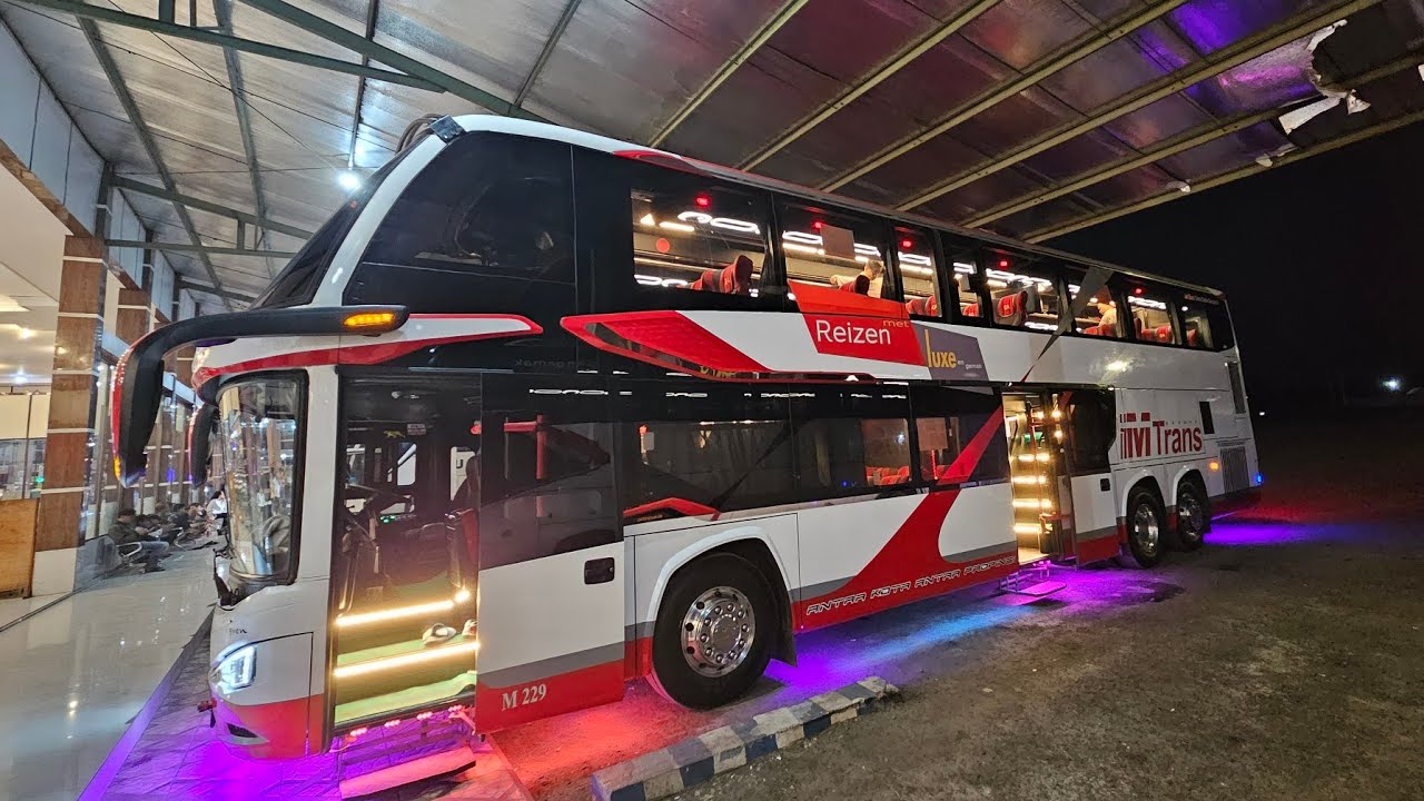 BUS MEWAH JAJANAN MELIMPAH || ASMR Trip Mencoba layanan Bus MTrans Blue Lagoon