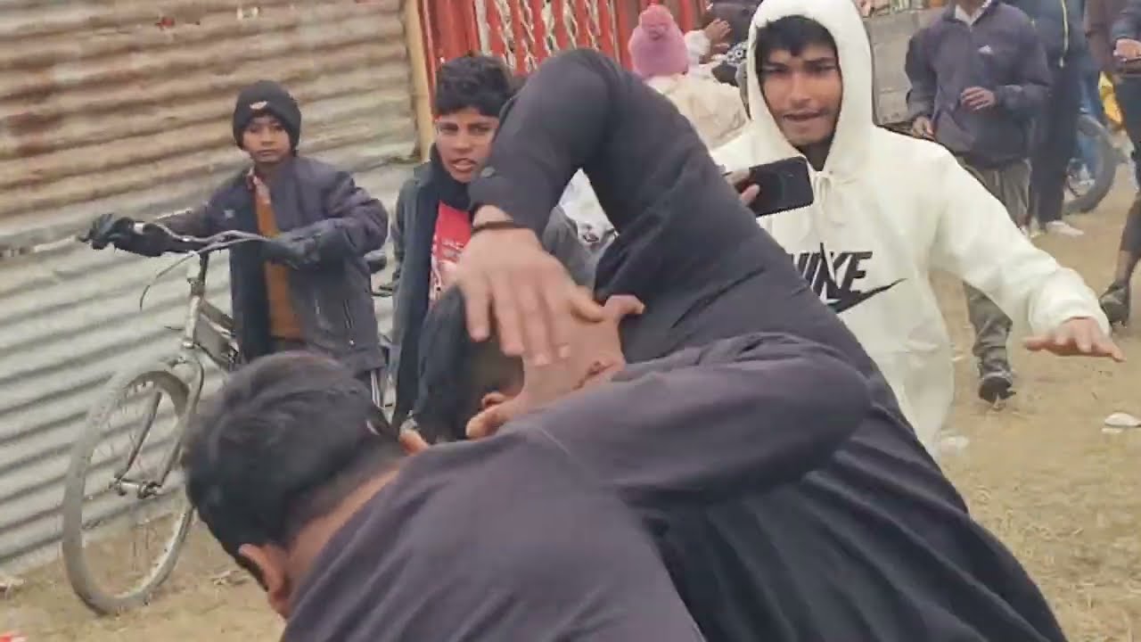 सुल्तान बारसी को चारों तरफ से घेर के कुत्ता बना के  मारा जल्लादों ने // sultan barsi ki new kushti