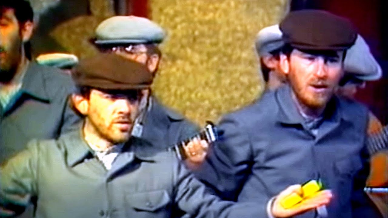 Comparsa LOS BRACEROS DE PUEBLO - FINAL 'Actuación Completa' Carnaval de Cádiz 1985