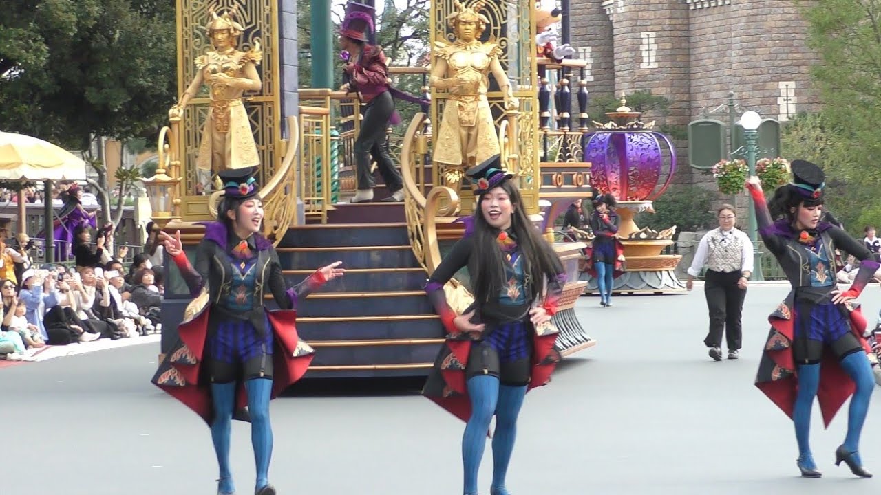 [4K] TDL ヴィランズ・ハロウィーン“Into the Frenzy” 2024年10月17日 2ndアウト側ベンチ(ミニーポジダンサー)