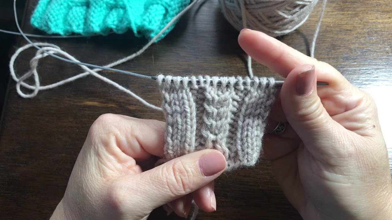 Trenza de 4 puntos, ideal para elásticos o decorativa. Puntada Dos agujas. Dificultad intermedia