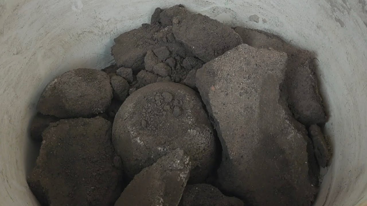 New Gritty black charcoal dry and water 💦 crumbling // Satisfying relaxing asmr 