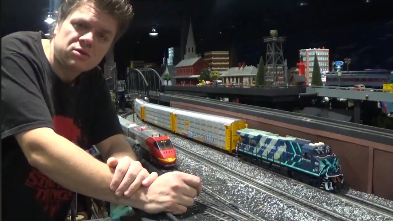 My review of the Lionel 2522070 FEC Autorack Set with VL auto carrier at Corner Field Model Railroad
