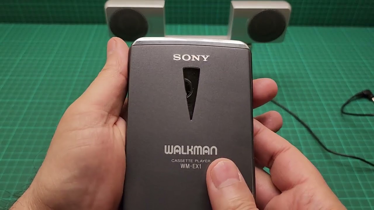 Sony WM-EX1 Personal cassette player Walkman review | inside look