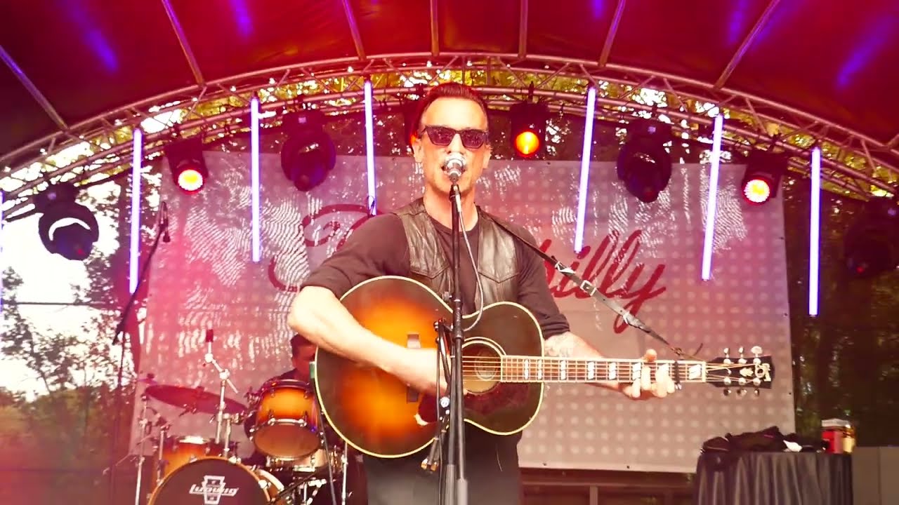 Johnny Trouble - Big black train, live