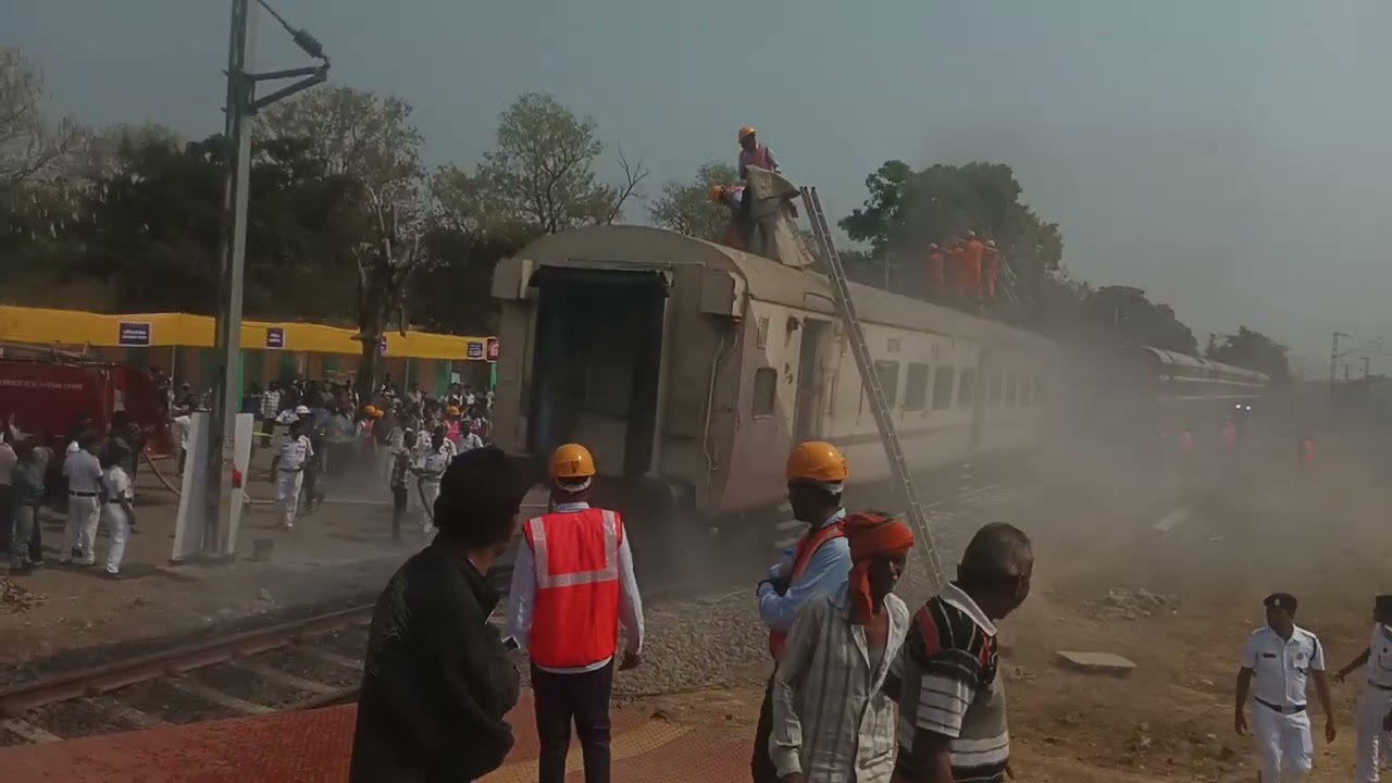 Railway accident at NIR Nainpur junction Madhya Pradesh. #indianrail #ndrf #rpf #news