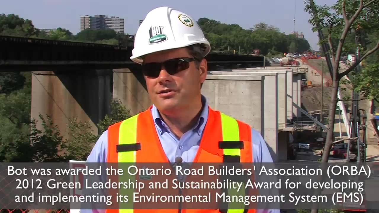 How does an environmental management system work?