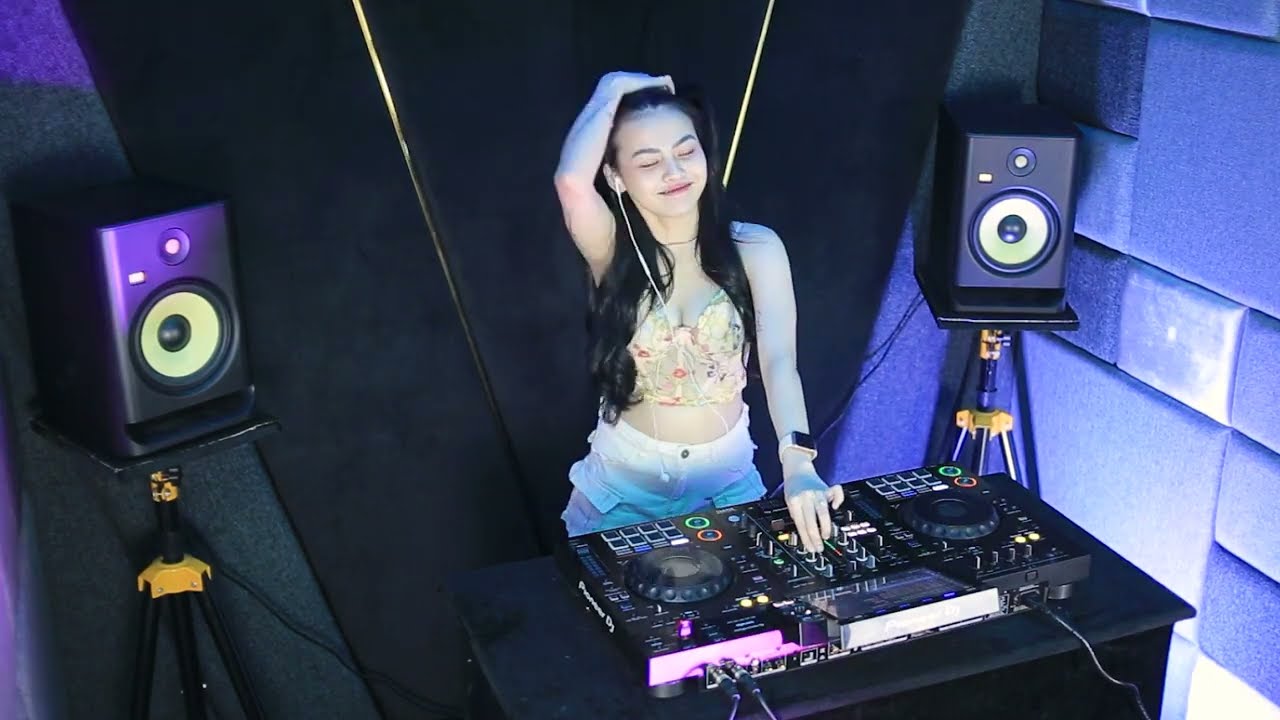 DJ BABY CHIA | BREAKBEAT INDO FULL BASS KENCENG ABIS | 2022