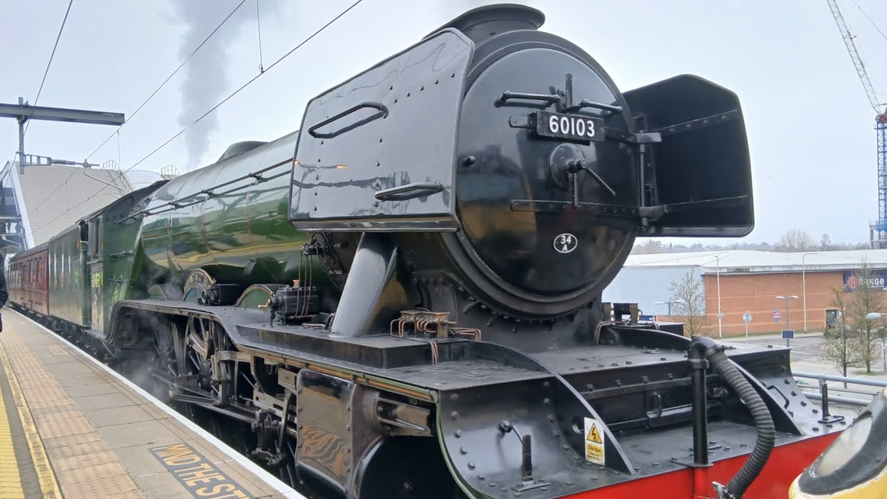 60103 Flying Scotsman and RailAdventure 43s @ Reading 