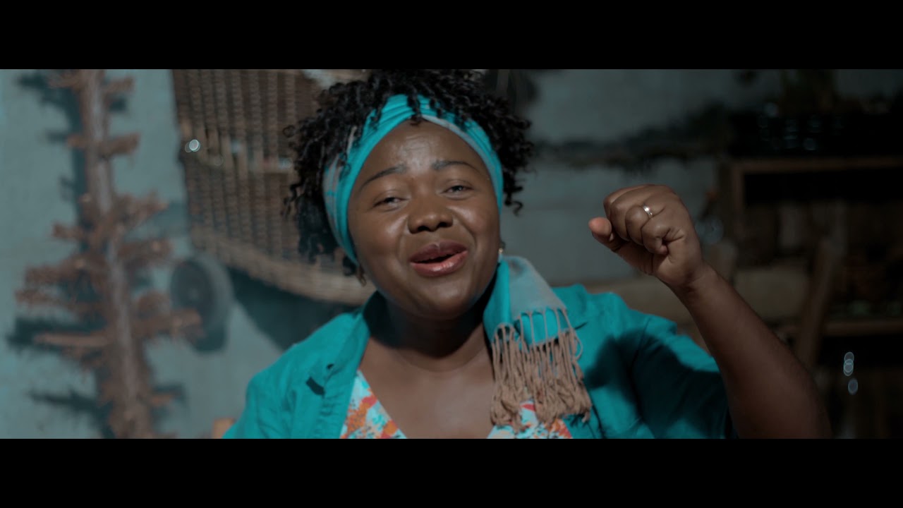 KUENDA TU KUENDA  ( CARINE FLEUR feat PASTEUR BAZONZELA) clip officiel.....