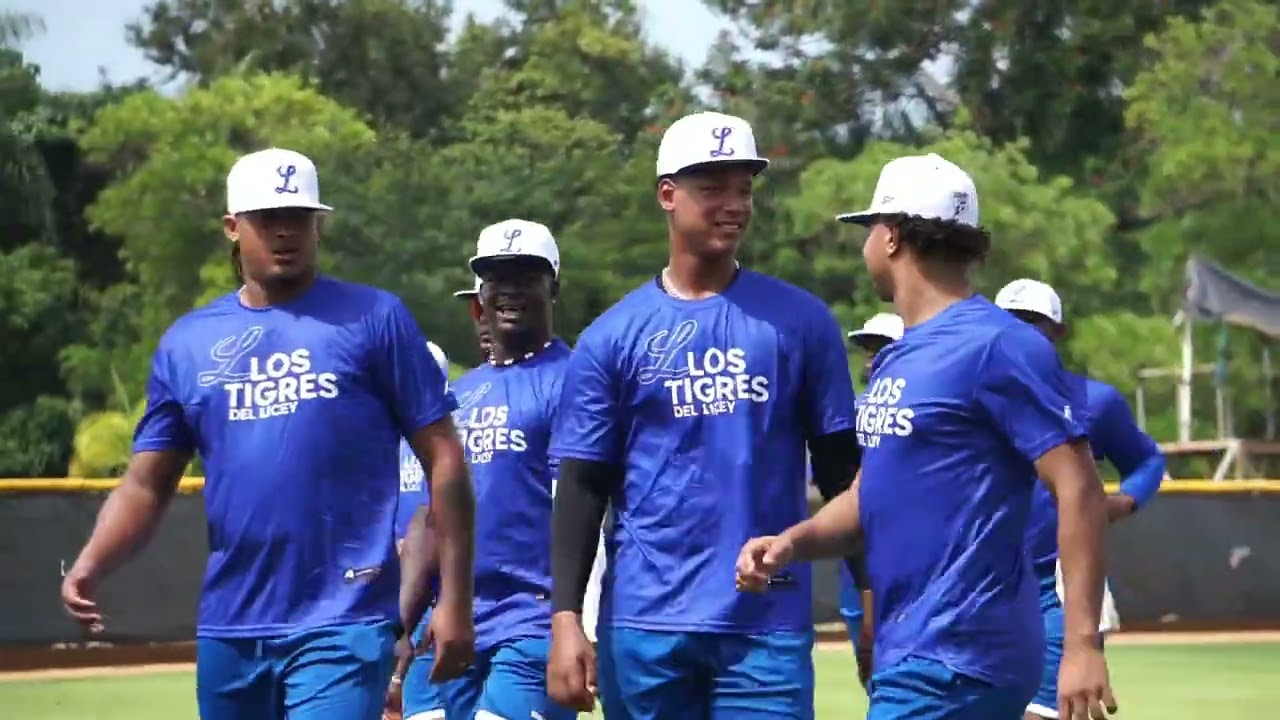 Tigres del Licey en el primer día de entrenamiento