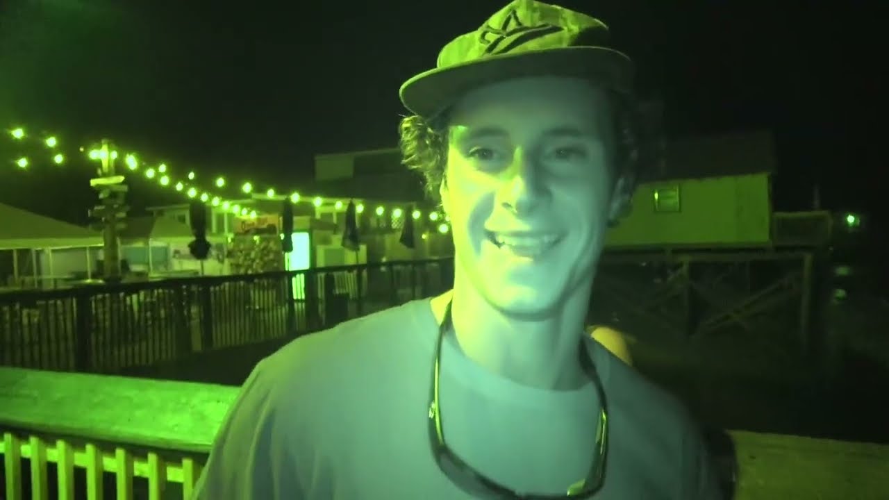 RHODE ISLAND (EC MOVIE TOUR)
