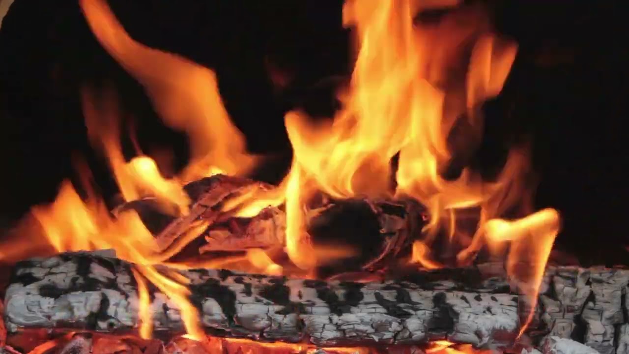 GER&Ccedil;EK&Ccedil;İ ODUN ATEŞİ  VE HUZURLU ORTAM HD 4K