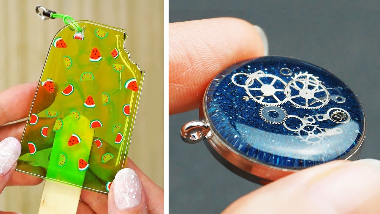 15 Epoxy Resin DIY Ideas JEWELRY IDEAS FOR TEENAGERS | FAIRY PENDANTS MADE OUT OF AN EPOXY RESIN