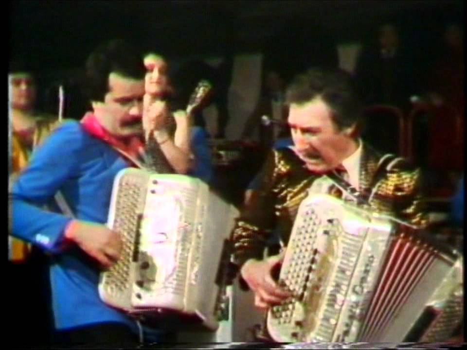 FISARMONICAMANIA-(MAZURKA) Orchestra Attrazione Vittorio Borghesi
