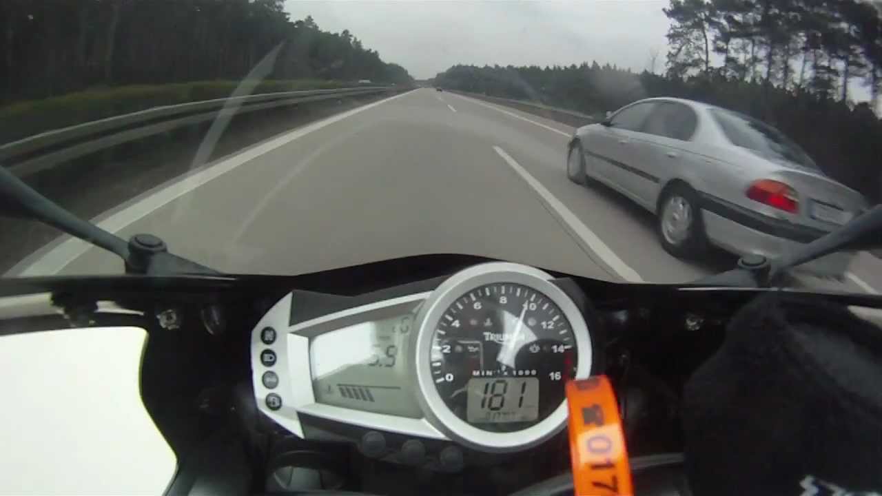 Daytona 675 Topspeed @ 14.300 rpm + R6 + BMW S1000RR