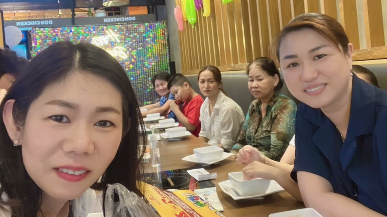 (p148) TỪ Hàn Quốc Về việt nam Dẫn gia đình đi Siêu Thị chơi Và Ăn uống