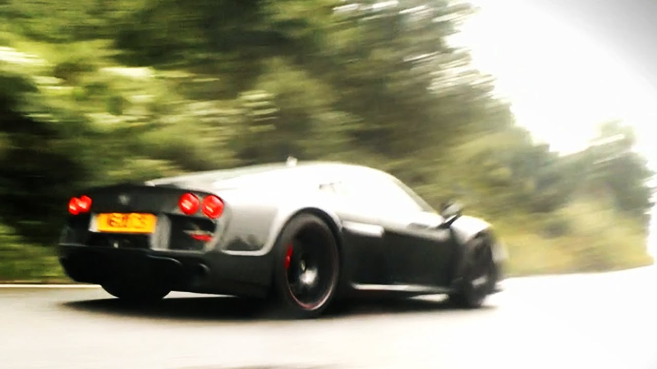 Supercar accelerations in the rain!