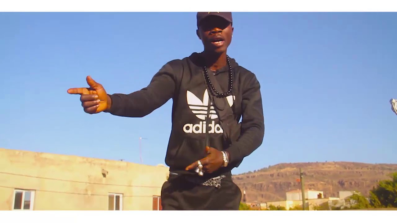 Adams flow artistes confirm&eacute;s clips Nakama Issa guindo
