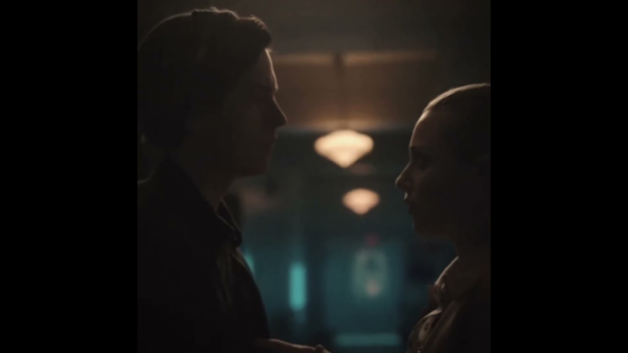 Bughead 💖 #riverdale #riverdalenetflix #bettycooper #bughead #couple #couplegoals #cute #jughead