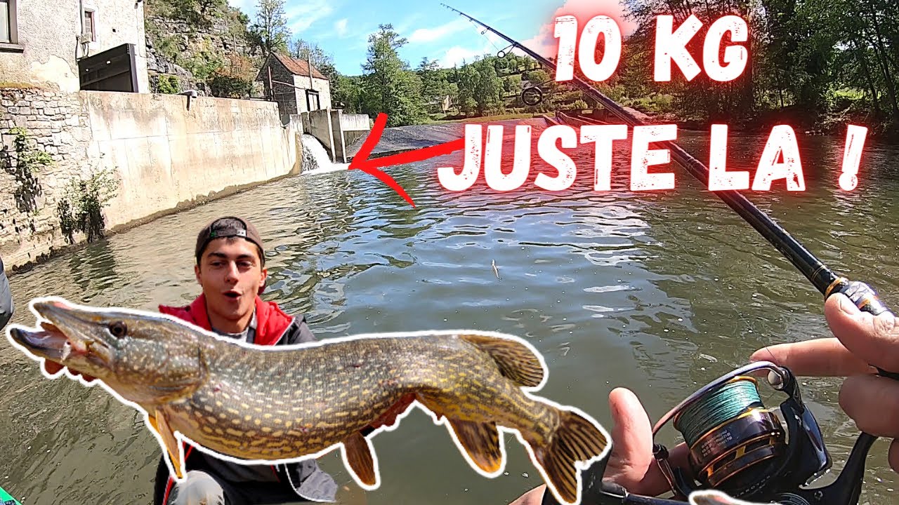 Un MONSTRE en canoë (panique à bord !!!!!)