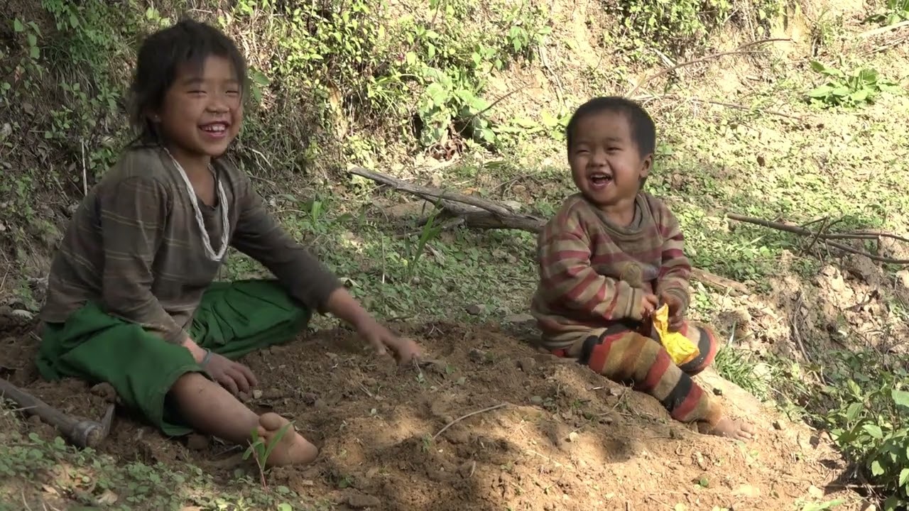 Working and cooking in village by using primitive technology || Nepali Village