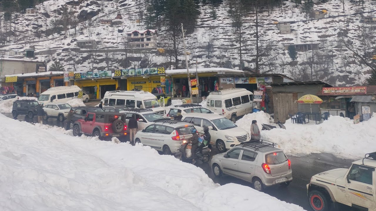 Today Manali Road Update,Snowfall,Manali to leh highway #vlog #manali #snow AmitMauryaVlogs is live!