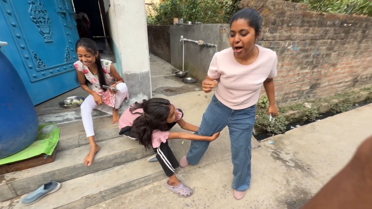 Ice-Cream খাওয়ার জন্য পায়ে ধরলাম 😢