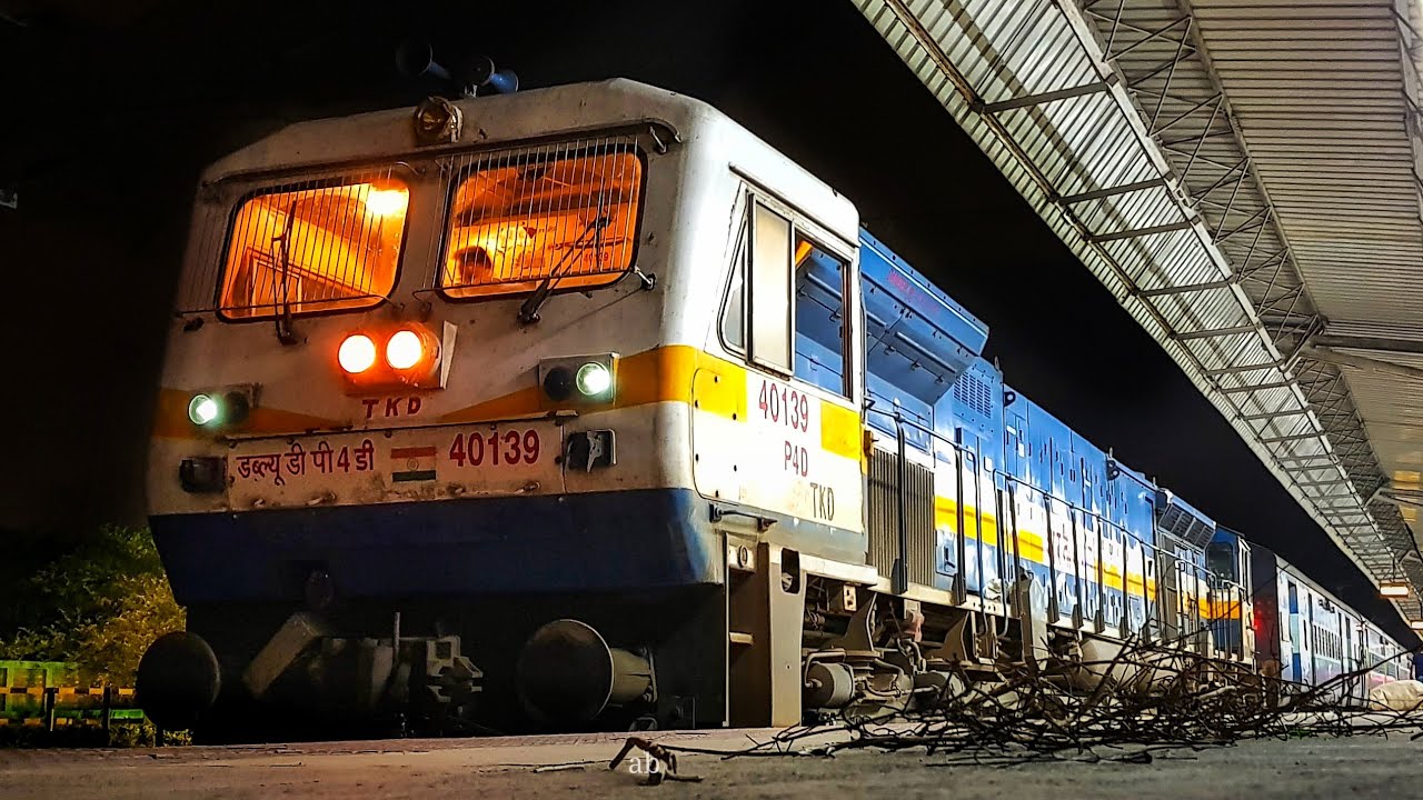 Indian Railways Chain Pulling : Triple Honking Rule - Dibrugarh Express