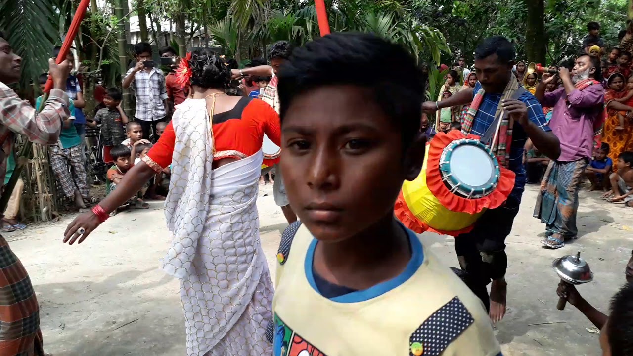 সাওরিয়া গাজীর বাঁশ,মিঠাপুকুর,রংপুর। 