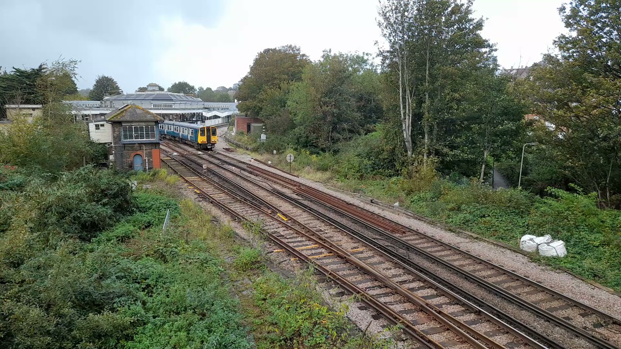 SN 313201 Departs Lewes Working 2C26 Brighton To Seaford.