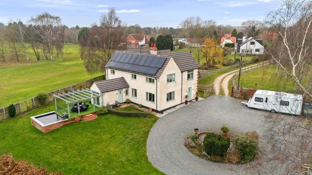 The Fairway, Brampton, LN1 2EG