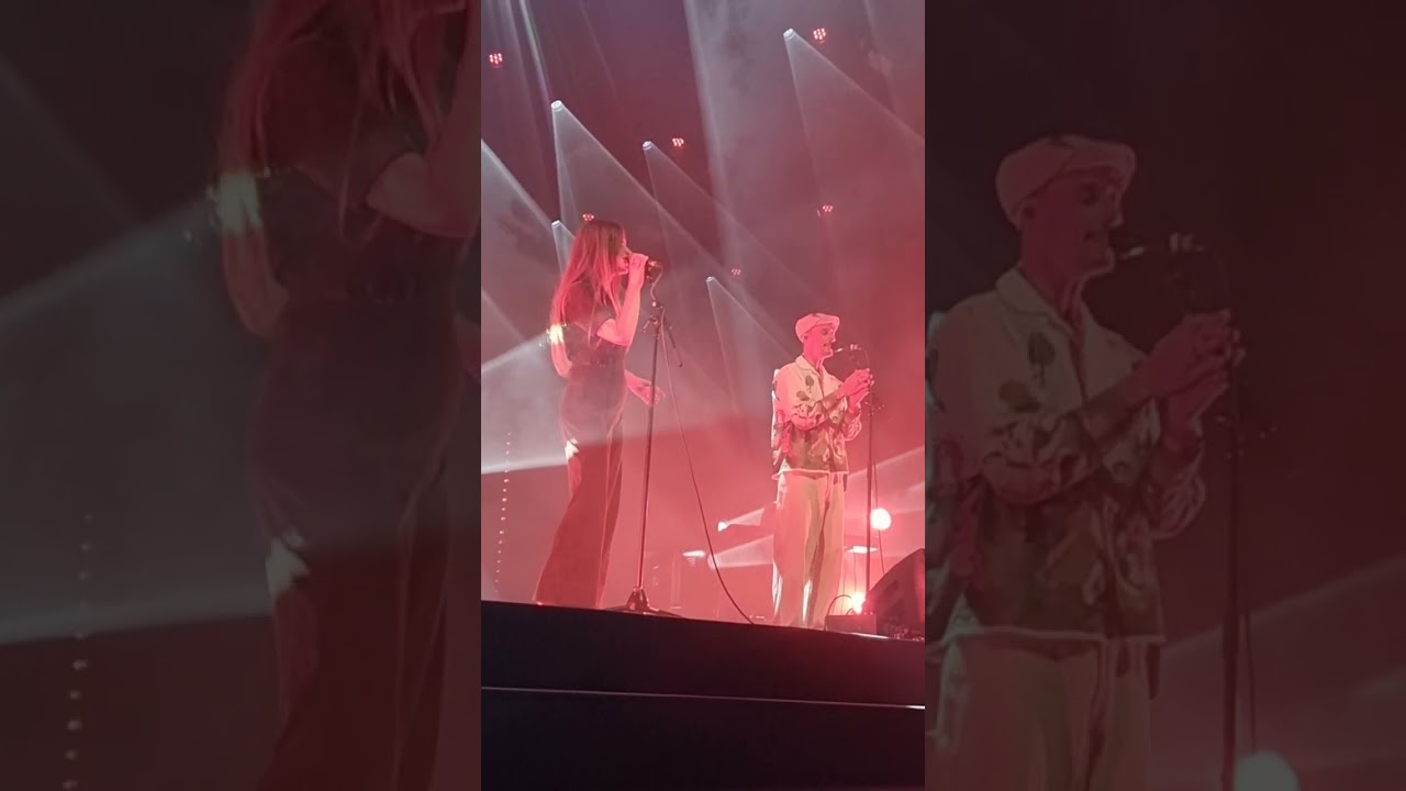 Gabrielle Aplin & JP Cooper - Losing Me - London Palladium 27 Sept 2023