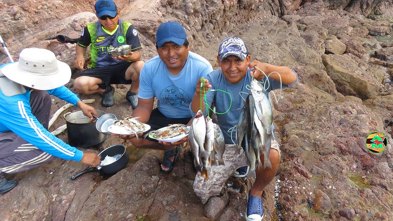PESCANDO y preparando SUDADO de pescado en el Mar || fishing and cooking at sea
