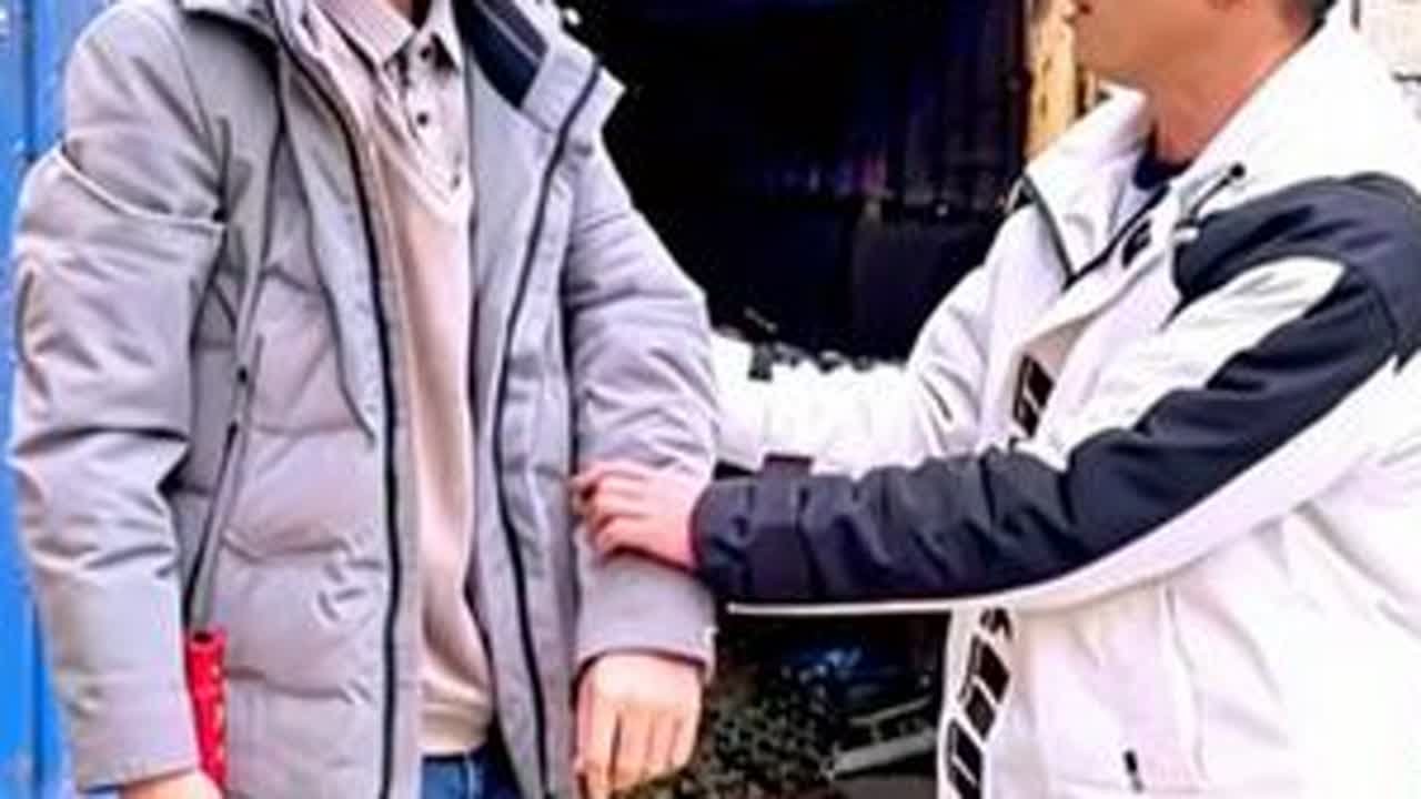 农村生活简简单单，黄焖牛脚杆真的太香了#记录真实生活#我的乡村生活#农村美食