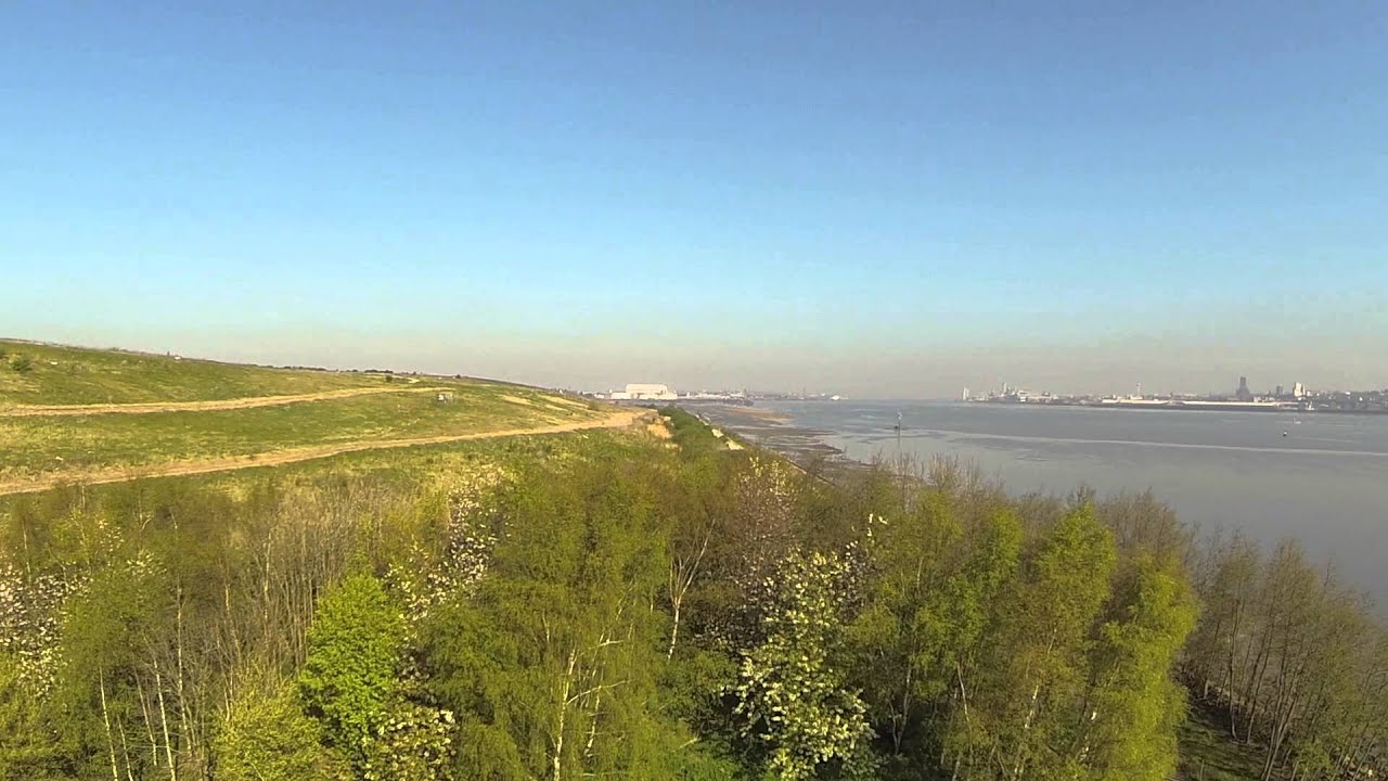 Riverside Park -Port Sunlight ,Wirral. DJI Phantom FC40