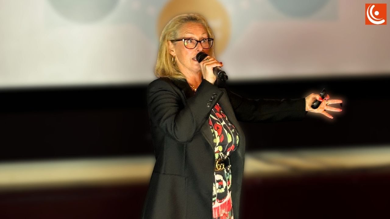 Melinda Mulcahy - The Spark Behind the Spark: Curiosity