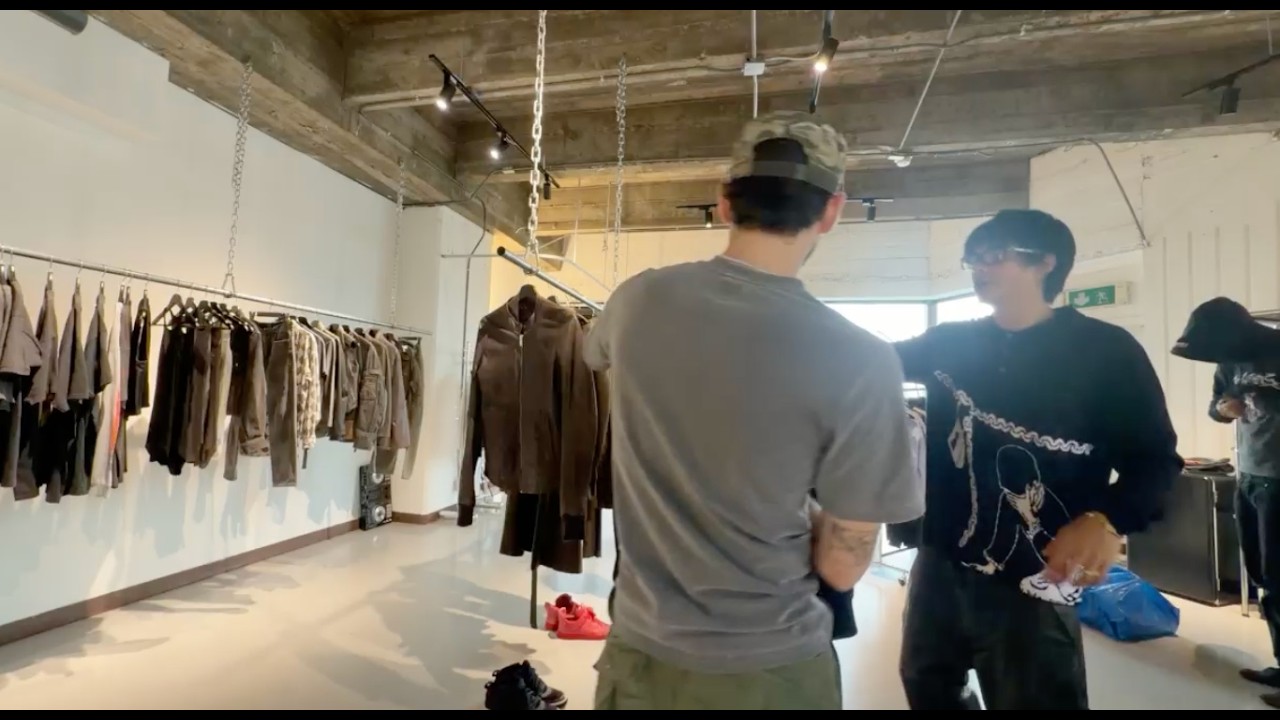 IRL livestream shopping at GLAM ARCHIVE pt 2